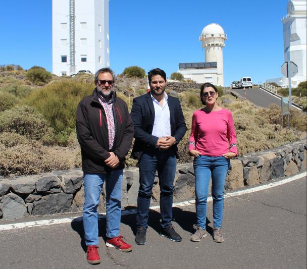 The manager of the Teide Observatory, the mayor of Güímar and the deputy director of the IAC at Teide Observatory.