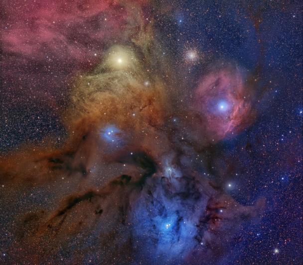Cúmulos Globulares, Regiones HII y Nebulosas de Reflexión y Oscuras