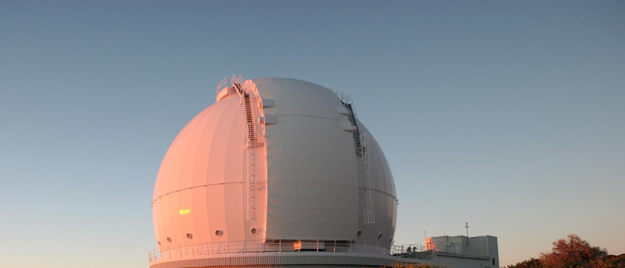 El Telescopio William Herschel al atardecer