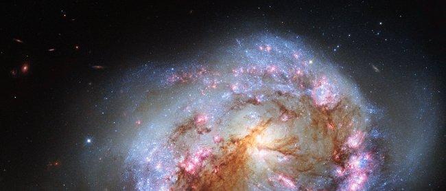 Hallan material orgánico en las Galaxias Antena