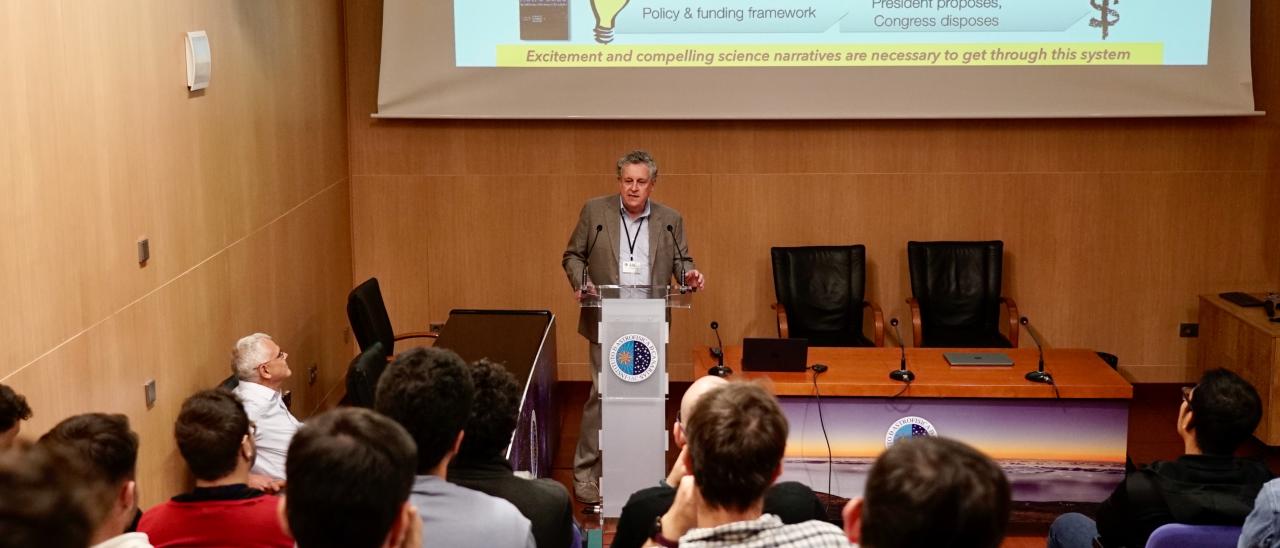 Dr Matt Mountain's talk at the IAC's Aula in La Laguna