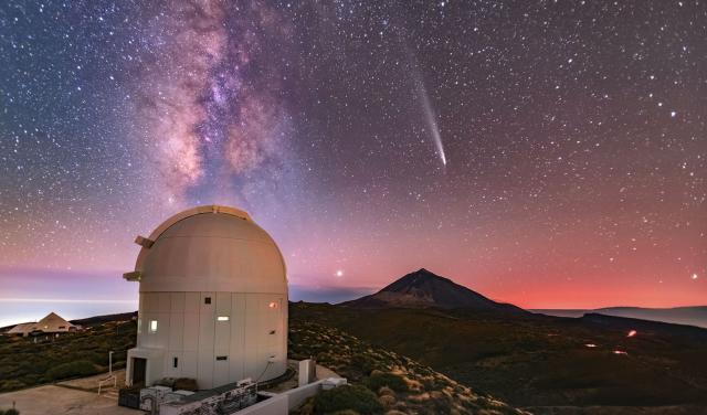 El cielo nocturno desde el Observatorio del Teide