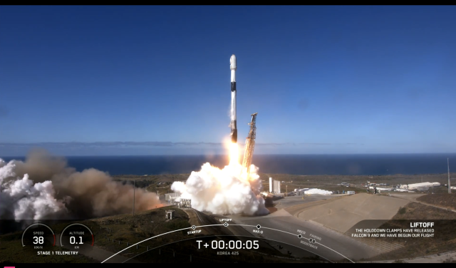 Falcon 9 de SpaceX con el satélite ALISIO-1