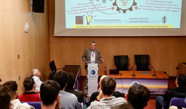Dr Matt Mountain's talk at the IAC's Aula in La Laguna