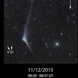 Cometa Catalina (C/2013 US10) observado desde el Observatorio del Teide (IAC) la noche del día 11 diciembre de 2015 (objetivo 300mm con cámara Sony a7S modificada, ISO 6400). La imagen es una composición de 30 imágenes individuales de 25 segundos de exposición -total 12.5 minutos- con seguimiento sidéreo (compensación rotación terrestre). En la imagen se observan perfectamente las tres partes del cometa: el núcleo central, la atmósfera cometaria o coma de un color verdoso intenso, la cola (principalmente de