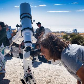 Phellower realizando una observación solar en el Observatorio del Teide