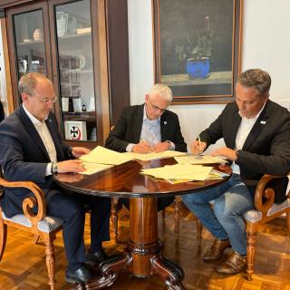 IAC y la Fundación Canaria Reserva Mundial de la Biosfera La Palma firma un acuerdo para luchar contra especies exóticas invasoras